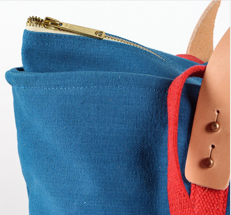 Small zippered tote / lunch bag