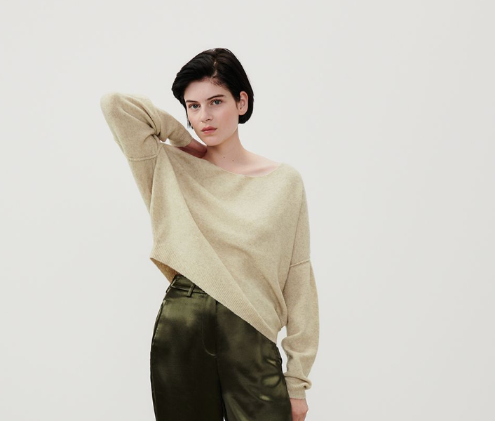 Boatneck sweater \ damsville